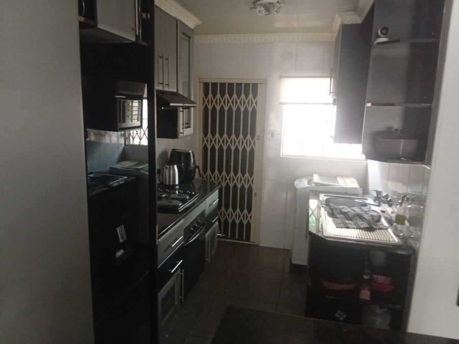 2 Bedroom Property for Sale in Vanderbijlpark CW 3 Gauteng