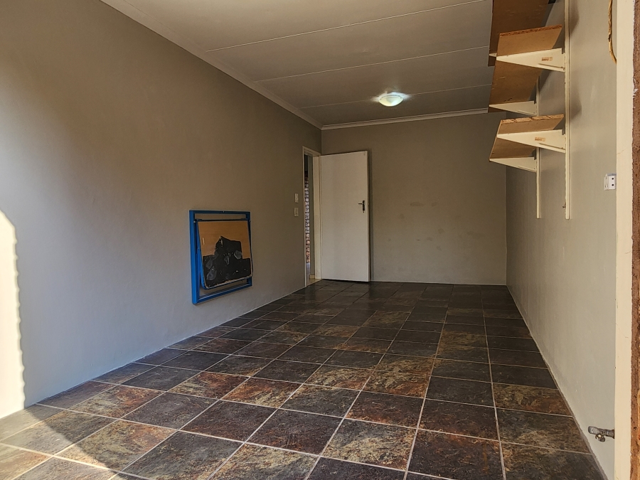 3 Bedroom Property for Sale in Die Hoewes Gauteng