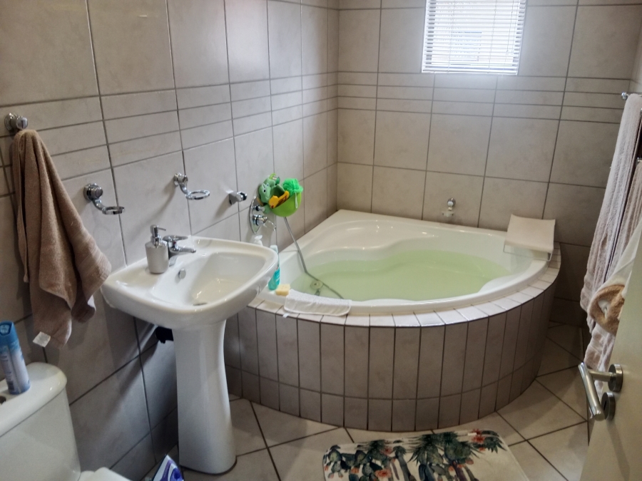 3 Bedroom Property for Sale in Sylviavale Gauteng