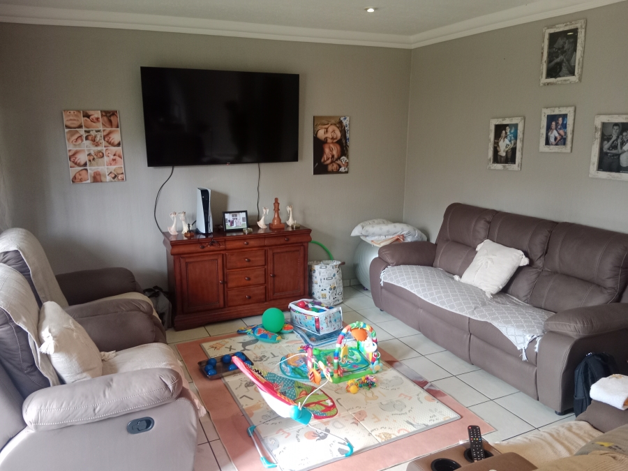 3 Bedroom Property for Sale in Sylviavale Gauteng