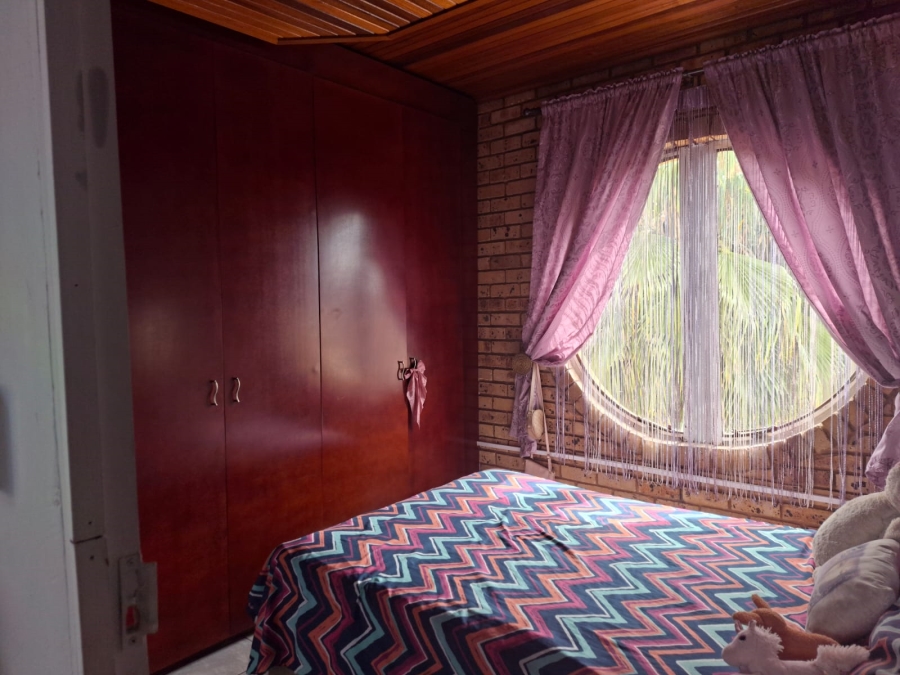 5 Bedroom Property for Sale in Eersterust Gauteng