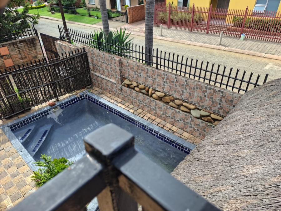 5 Bedroom Property for Sale in Eersterust Gauteng