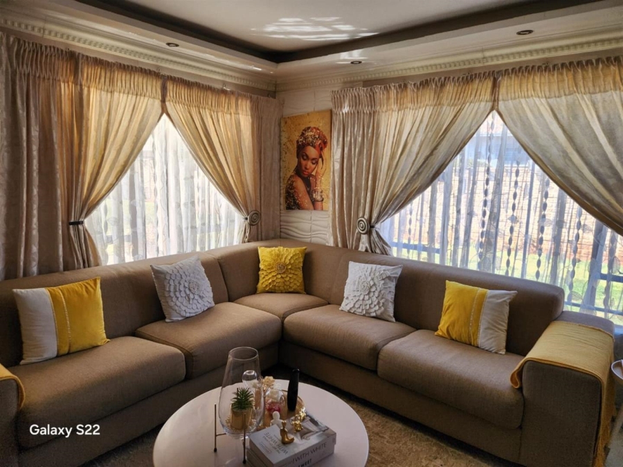 3 Bedroom Property for Sale in Crystal Park Gauteng