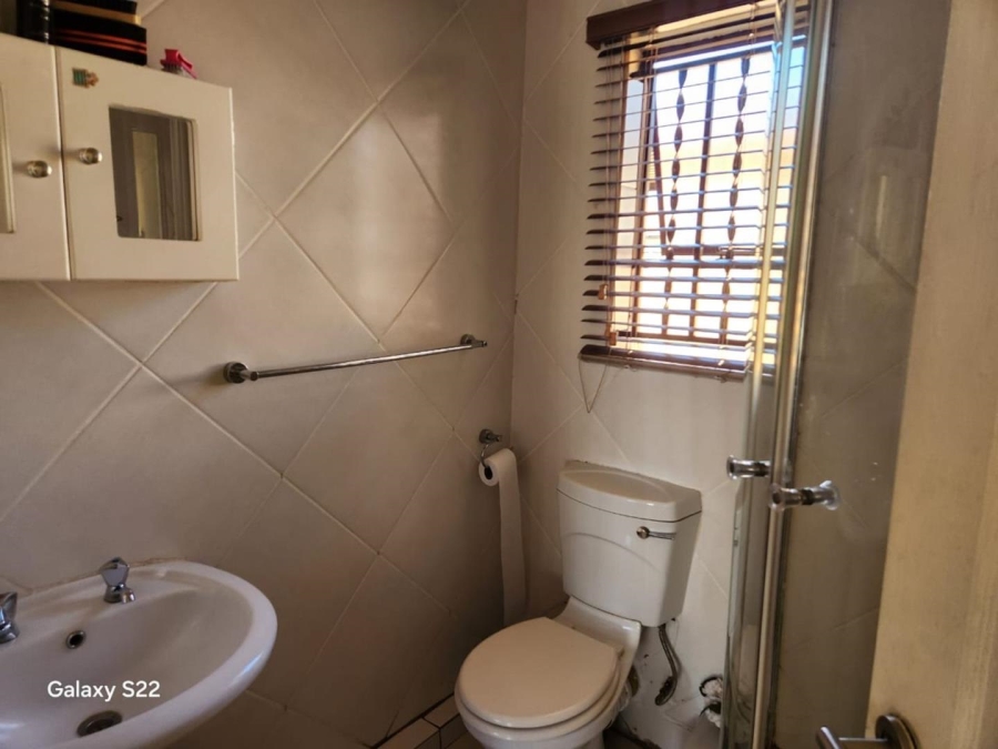 3 Bedroom Property for Sale in Crystal Park Gauteng