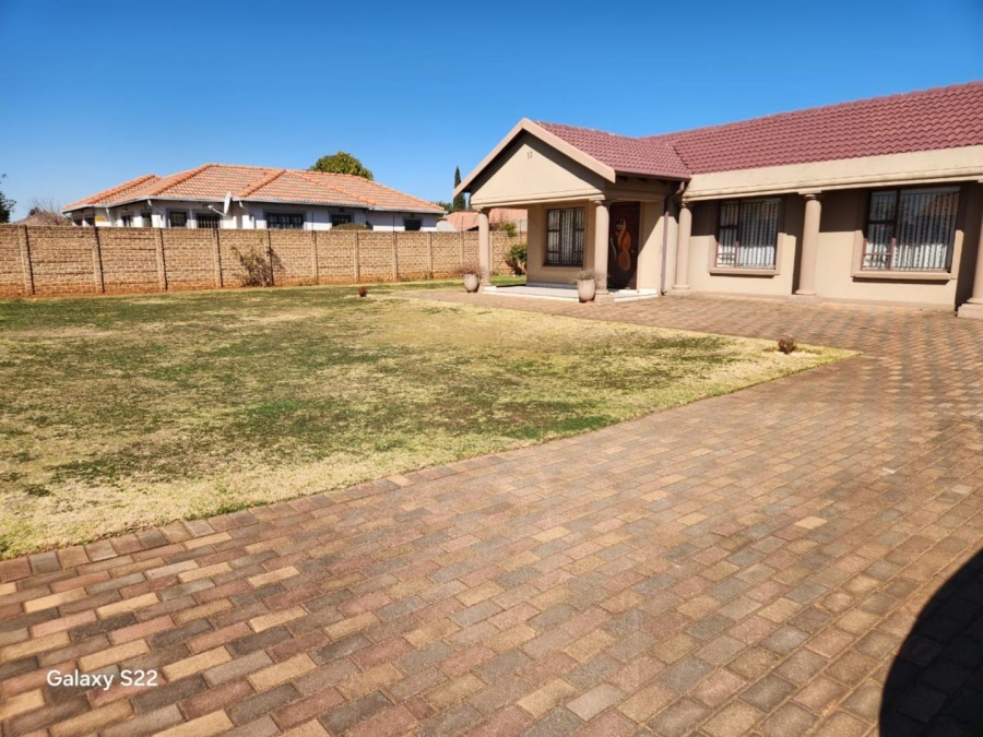 3 Bedroom Property for Sale in Crystal Park Gauteng