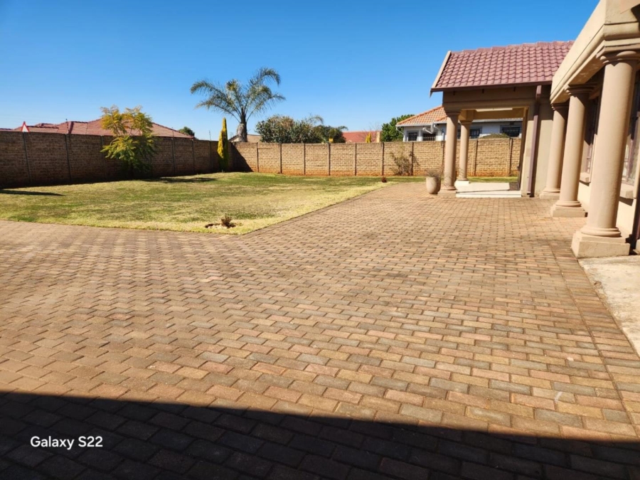 3 Bedroom Property for Sale in Crystal Park Gauteng