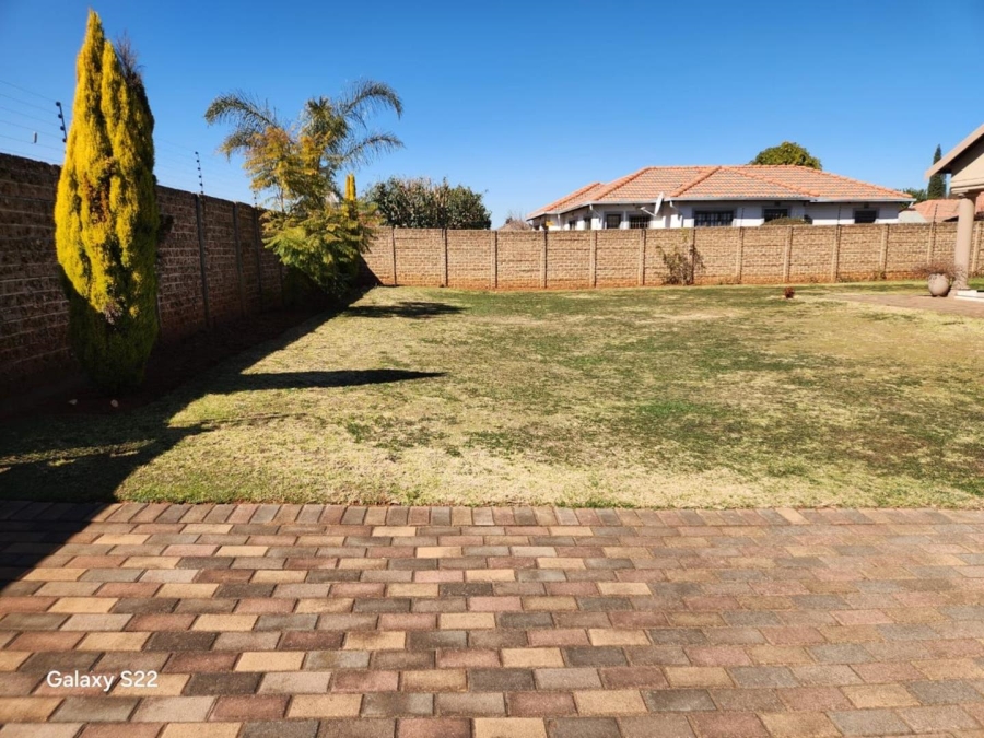 3 Bedroom Property for Sale in Crystal Park Gauteng