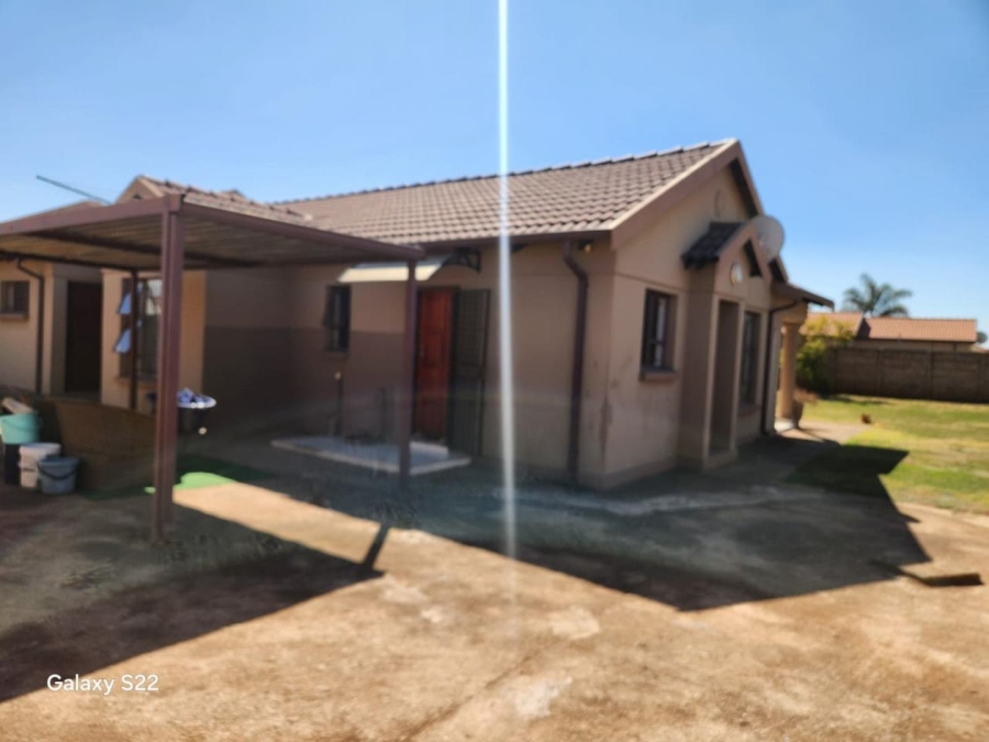 3 Bedroom Property for Sale in Crystal Park Gauteng