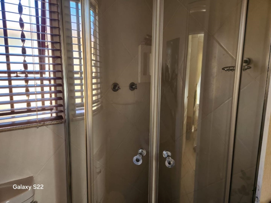 3 Bedroom Property for Sale in Crystal Park Gauteng