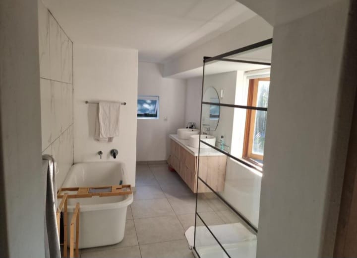 To Let 4 Bedroom Property for Rent in Bryanston Gauteng