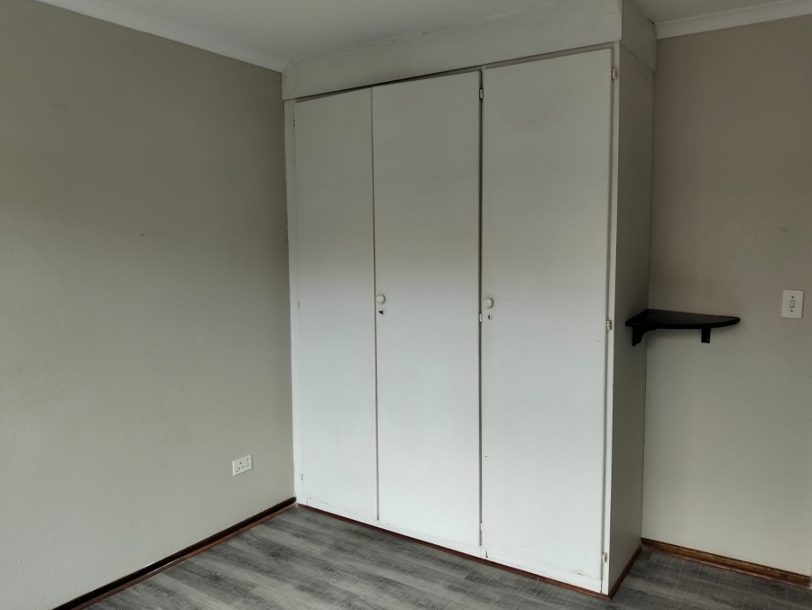 2 Bedroom Property for Sale in Birchleigh Gauteng