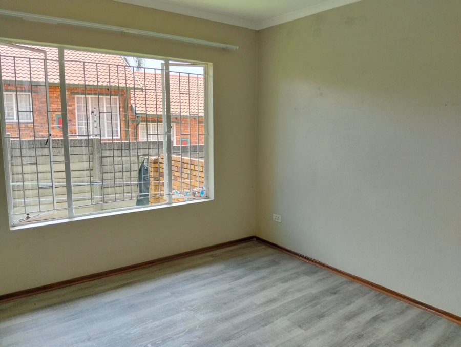 2 Bedroom Property for Sale in Birchleigh Gauteng