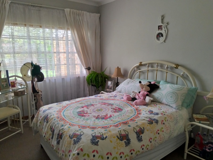 4 Bedroom Property for Sale in Esther Park Gauteng