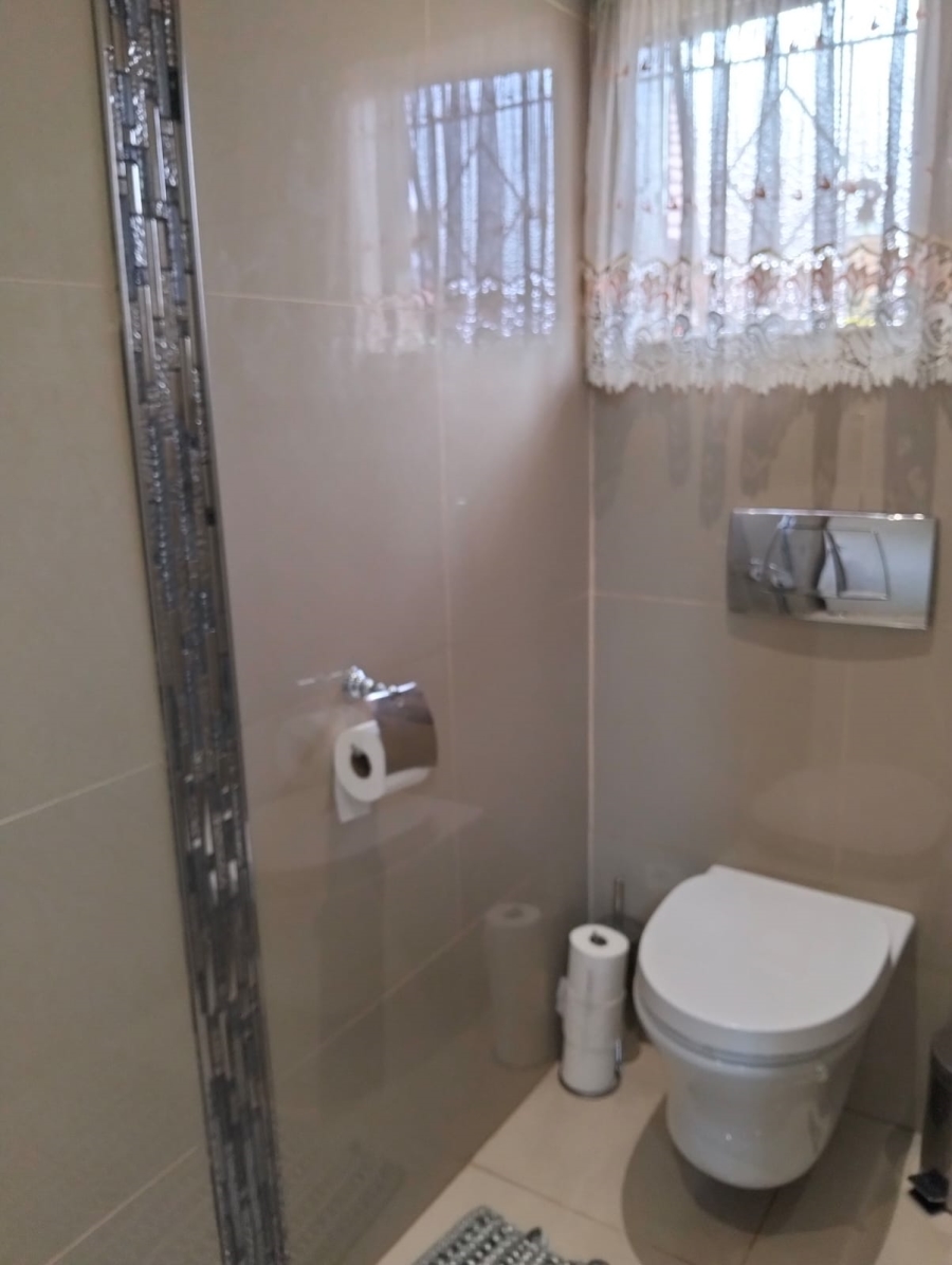 4 Bedroom Property for Sale in Esther Park Gauteng