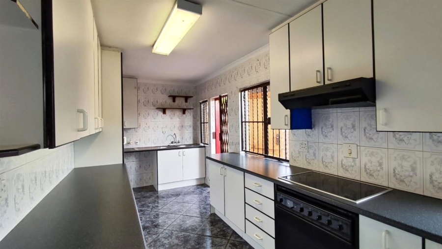 4 Bedroom Property for Sale in Bartlett Gauteng