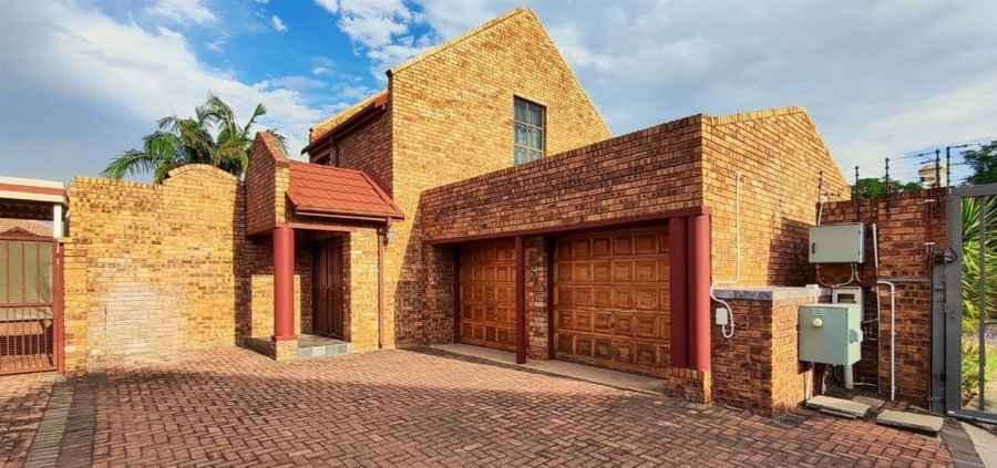 4 Bedroom Property for Sale in Bartlett Gauteng
