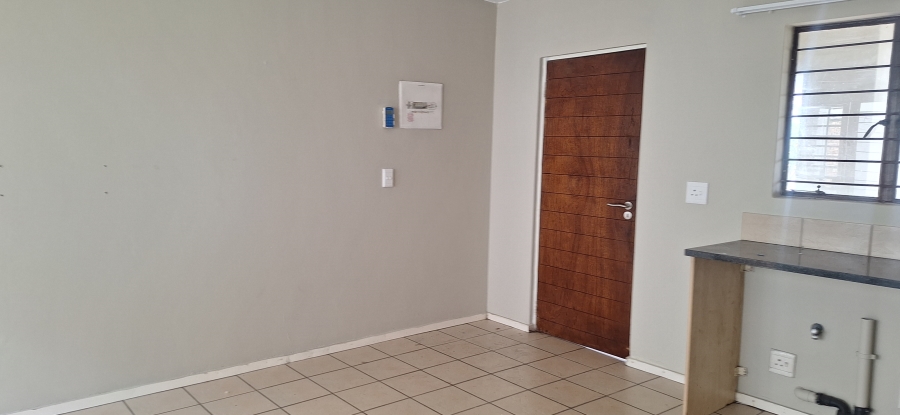 1 Bedroom Property for Sale in Esther Park Gauteng