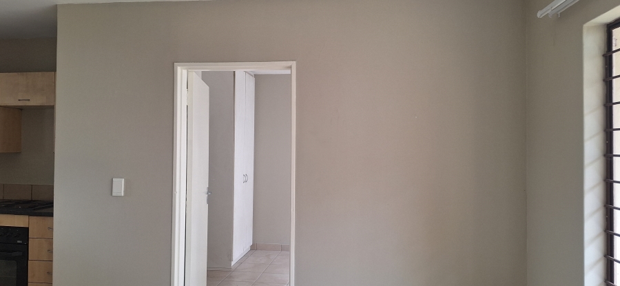 1 Bedroom Property for Sale in Esther Park Gauteng