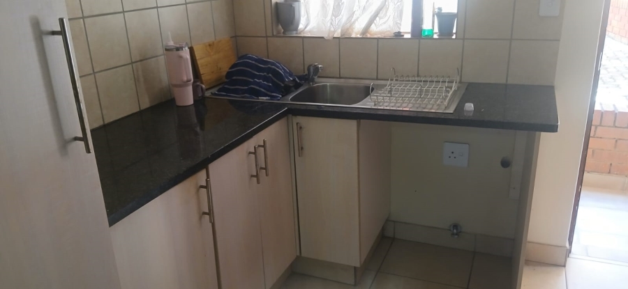 1 Bedroom Property for Sale in Primrose Hill Gauteng