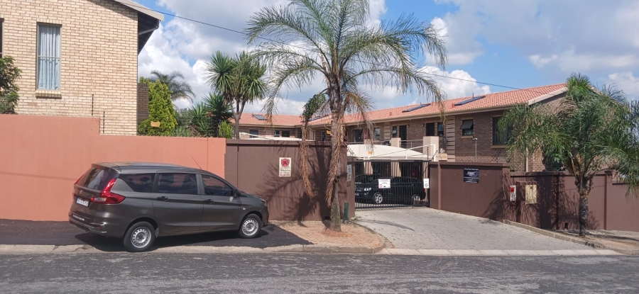1 Bedroom Property for Sale in Primrose Hill Gauteng