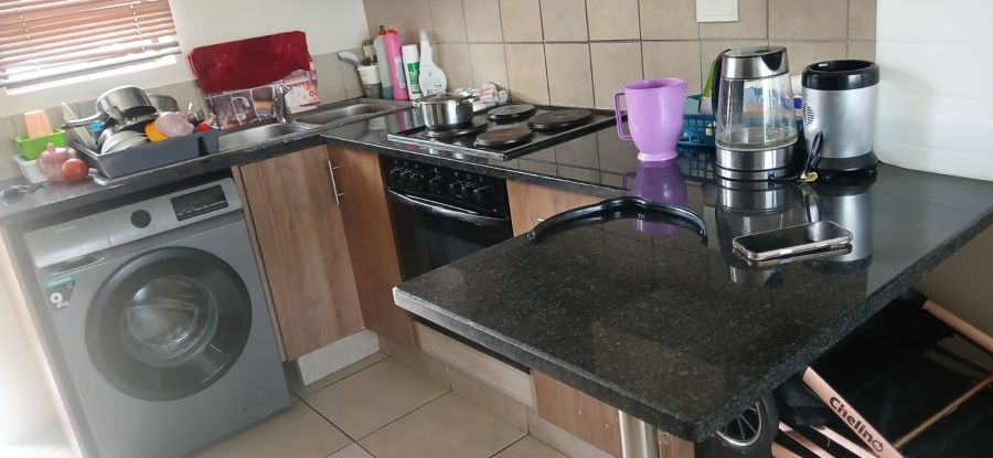 1 Bedroom Property for Sale in Primrose Hill Gauteng
