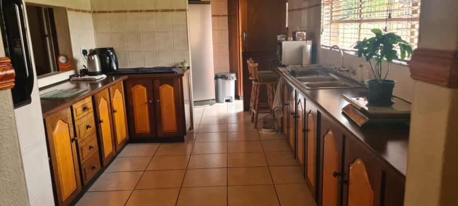 3 Bedroom Property for Sale in Dunnottar Gauteng