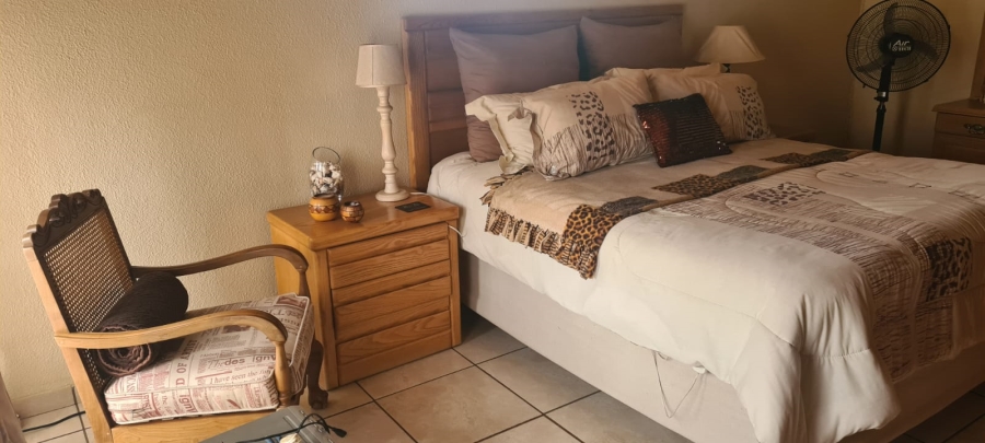 3 Bedroom Property for Sale in Dunnottar Gauteng
