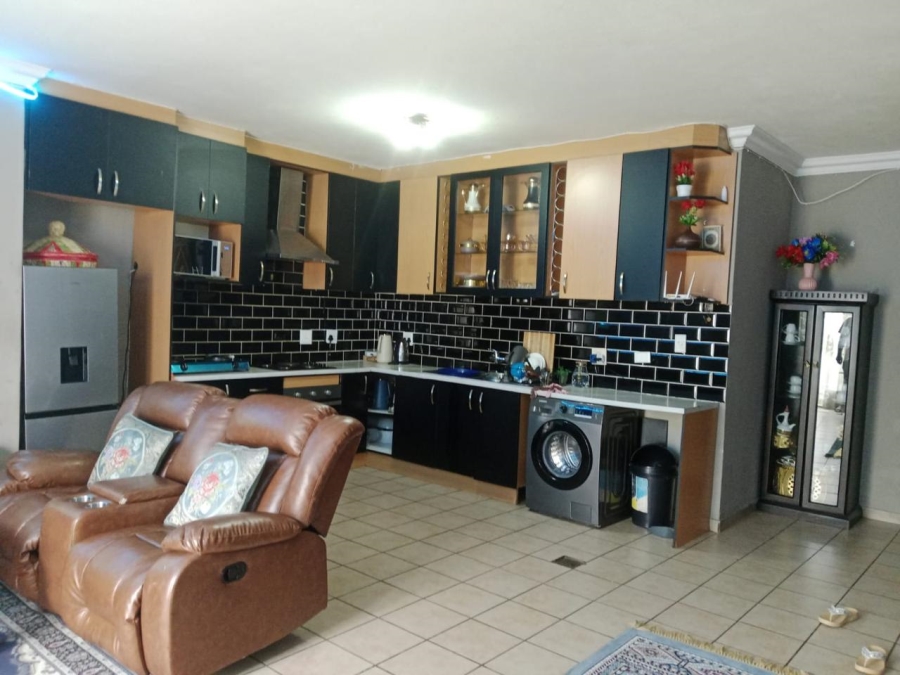 2 Bedroom Property for Sale in Brakpan Central Gauteng