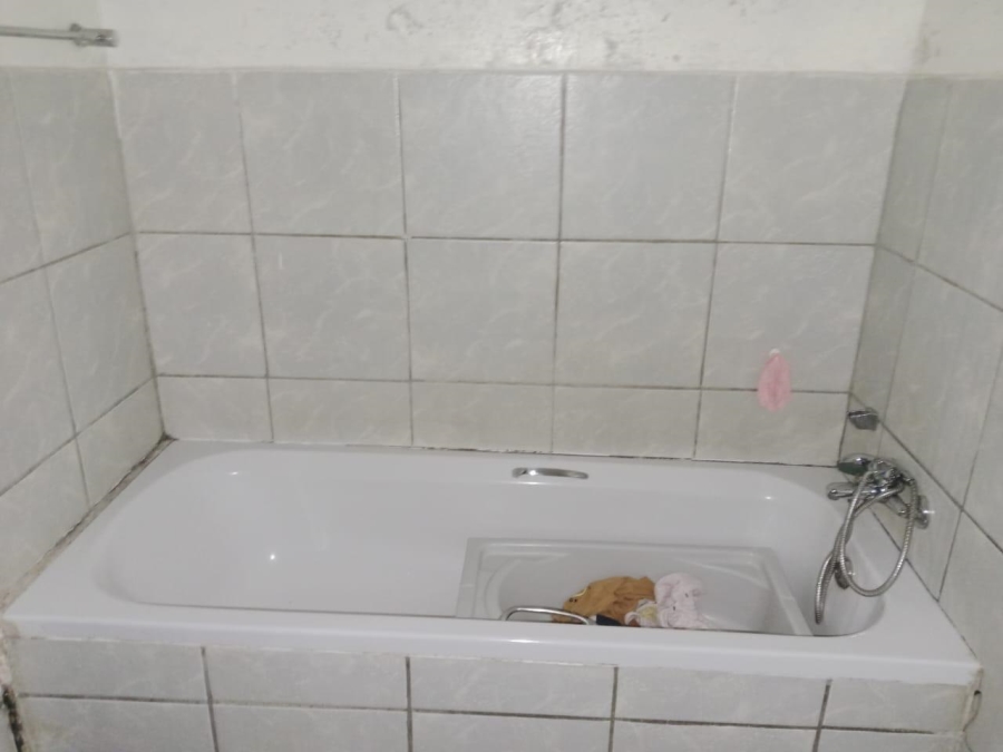 2 Bedroom Property for Sale in Brakpan Central Gauteng