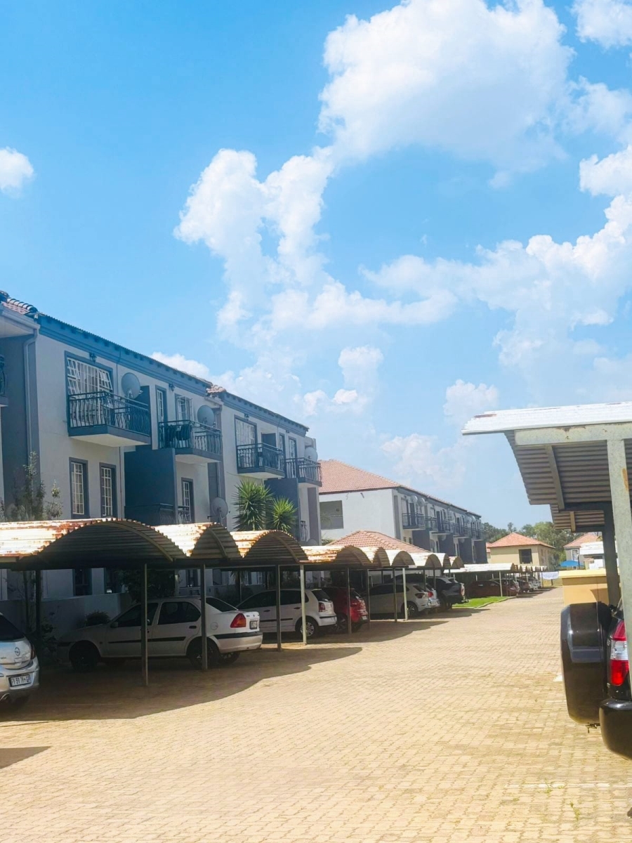 2 Bedroom Property for Sale in Brakpan Central Gauteng