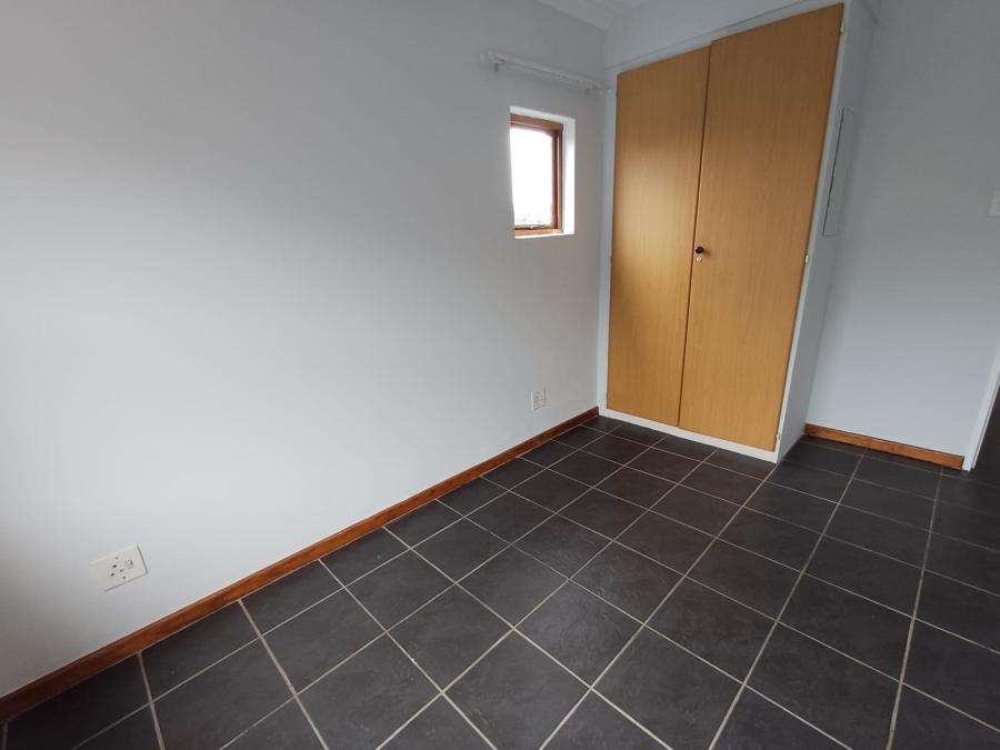 2 Bedroom Property for Sale in Glen Marais Gauteng