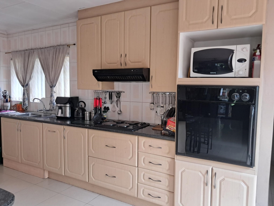 4 Bedroom Property for Sale in Dalpark Gauteng