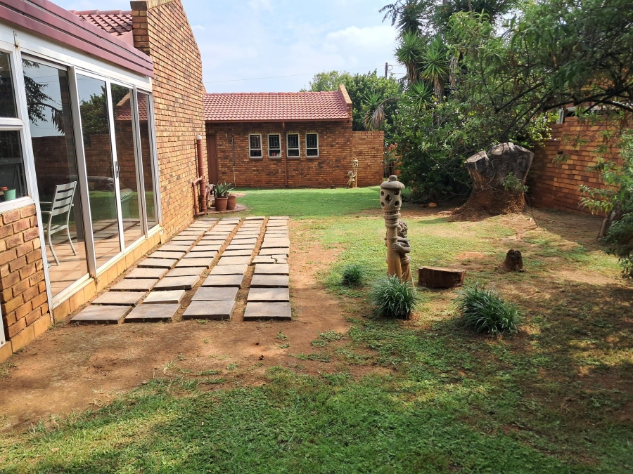 4 Bedroom Property for Sale in Dalpark Gauteng