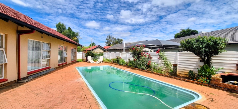 3 Bedroom Property for Sale in Dal Fouche Gauteng