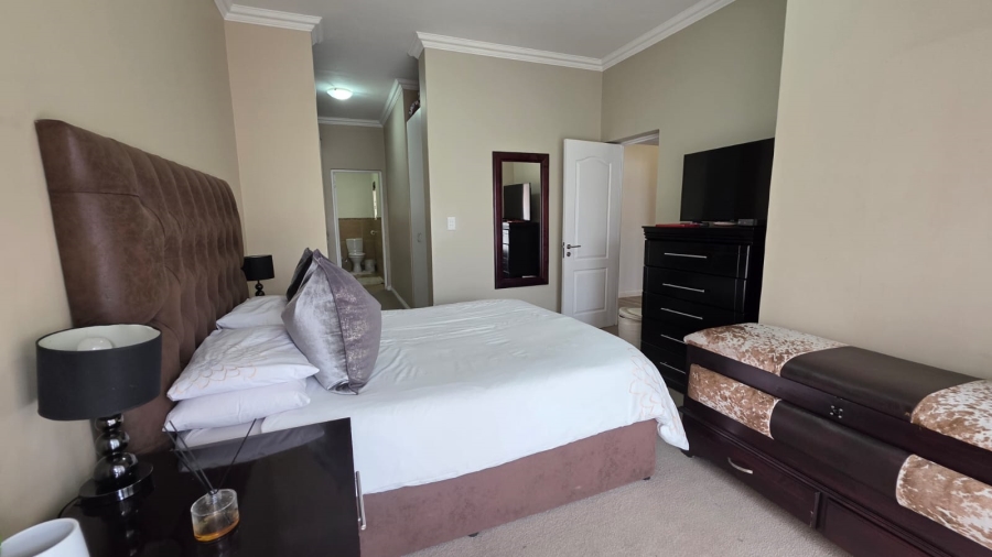 3 Bedroom Property for Sale in Greenstone Hill Gauteng