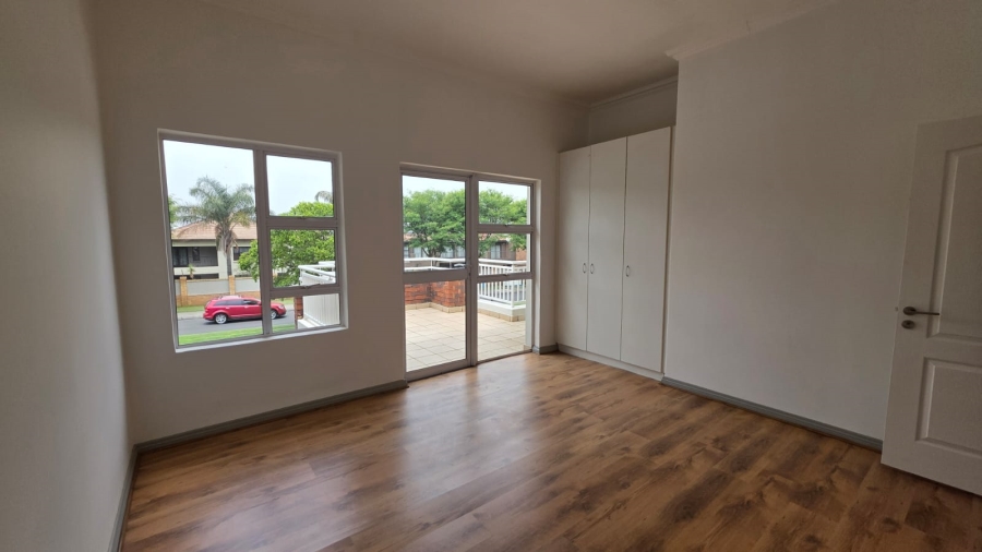 2 Bedroom Property for Sale in Greenstone Hill Gauteng