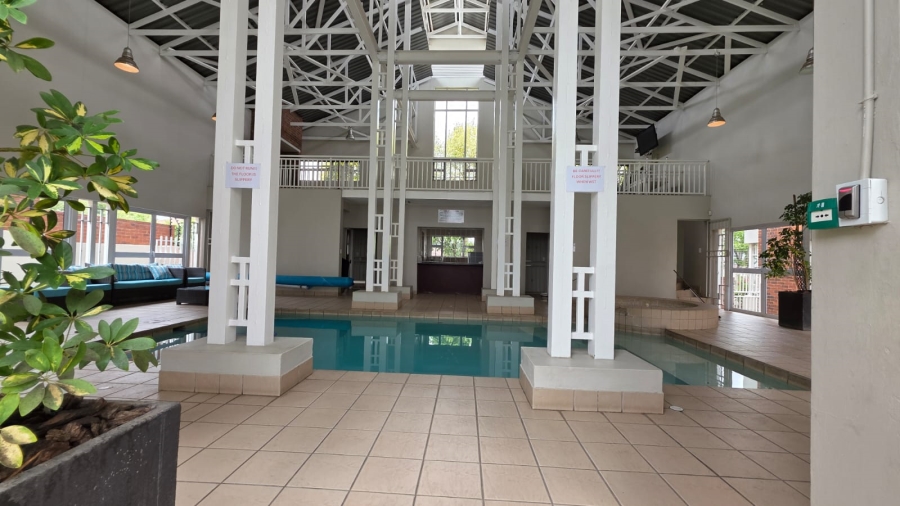 2 Bedroom Property for Sale in Greenstone Hill Gauteng