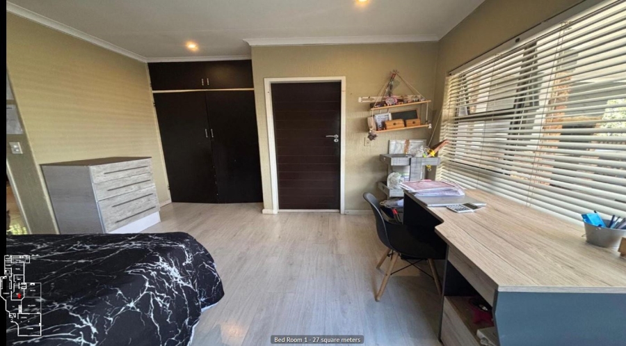 3 Bedroom Property for Sale in Glenvista Gauteng