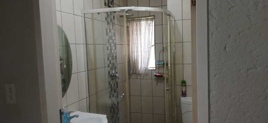 2 Bedroom Property for Sale in Eden Glen Gauteng