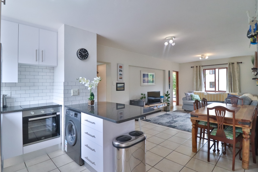 To Let 2 Bedroom Property for Rent in Bryanston Gauteng