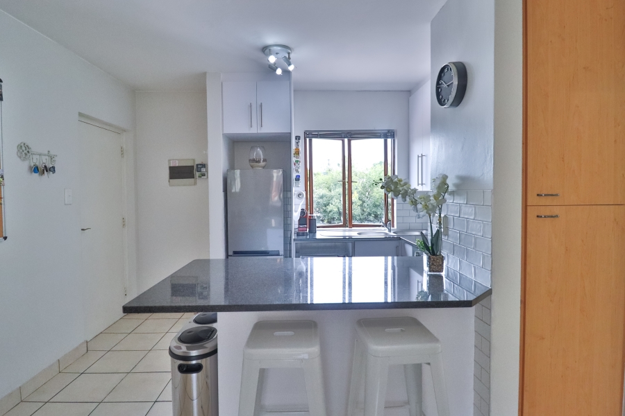 To Let 2 Bedroom Property for Rent in Bryanston Gauteng