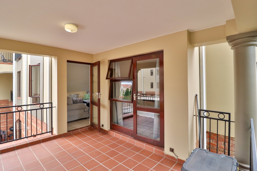 To Let 2 Bedroom Property for Rent in Bryanston Gauteng