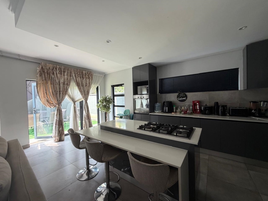 To Let 3 Bedroom Property for Rent in Edenburg Gauteng