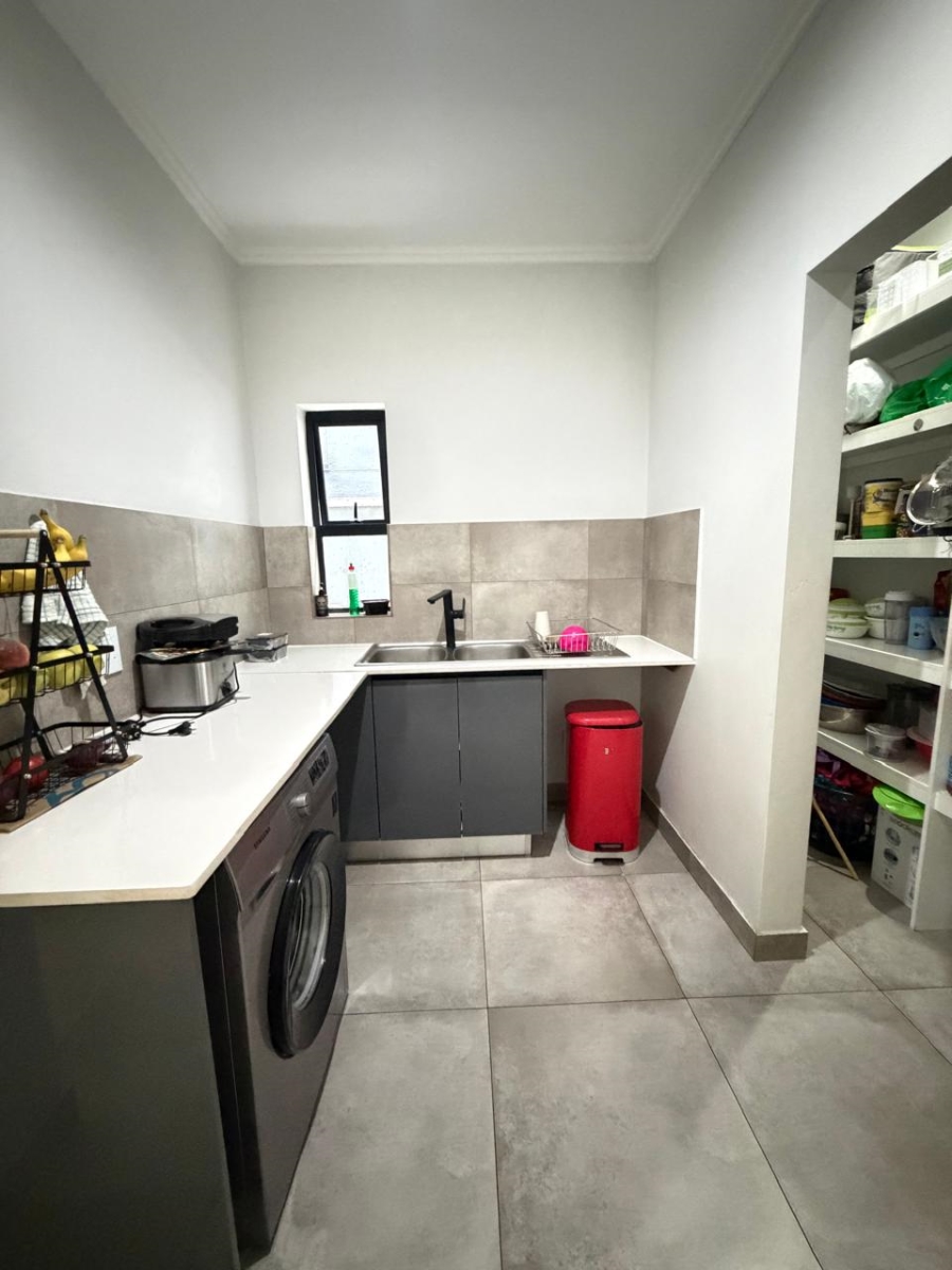 To Let 3 Bedroom Property for Rent in Edenburg Gauteng