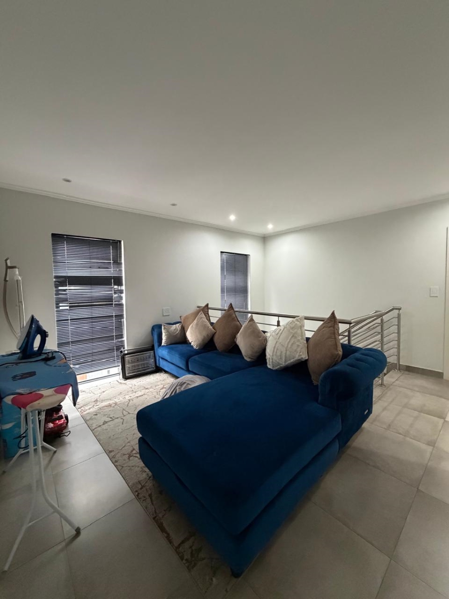 To Let 3 Bedroom Property for Rent in Edenburg Gauteng