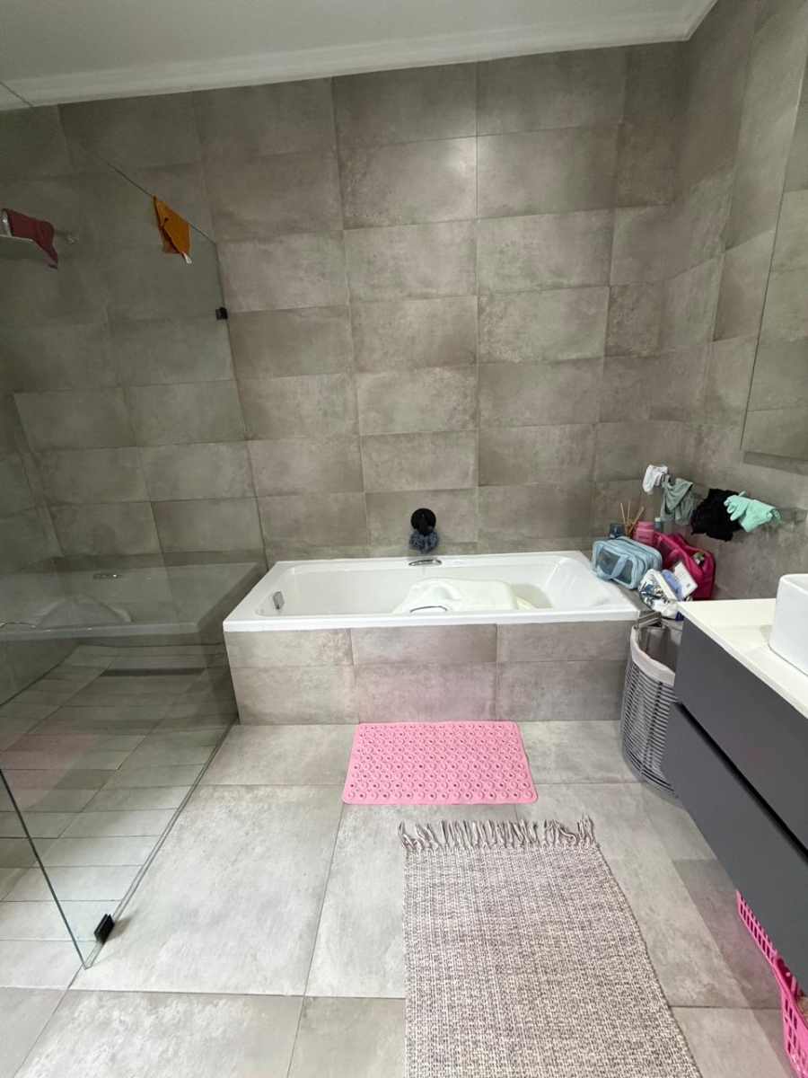 To Let 3 Bedroom Property for Rent in Edenburg Gauteng