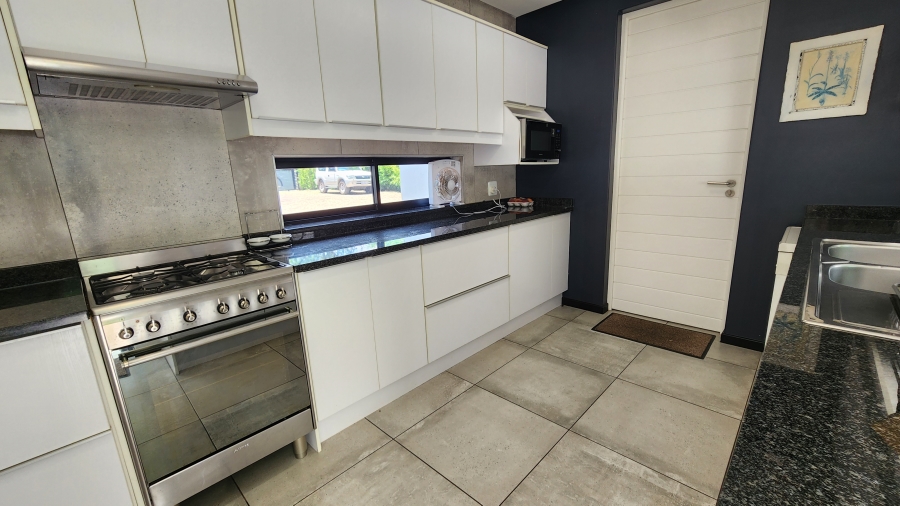 3 Bedroom Property for Sale in Chartwell Gauteng