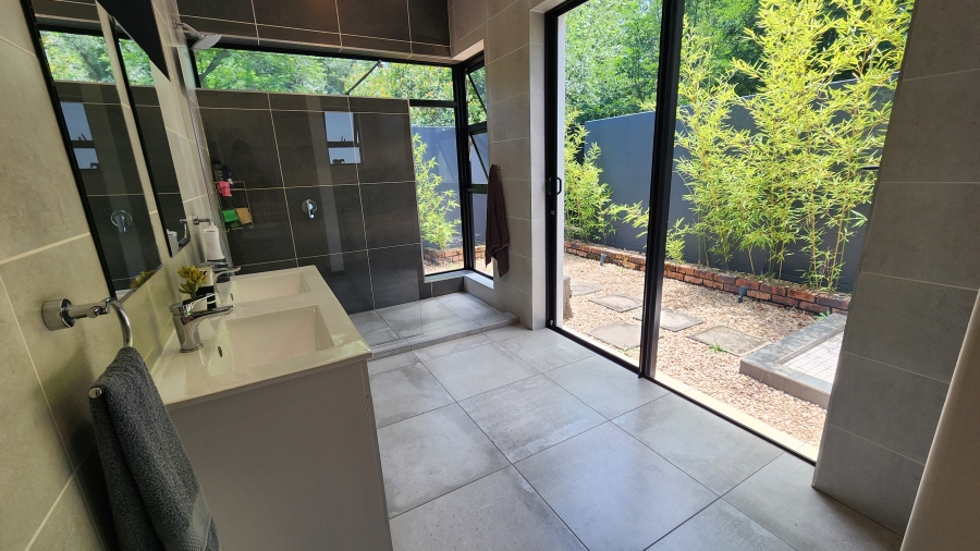 3 Bedroom Property for Sale in Chartwell Gauteng