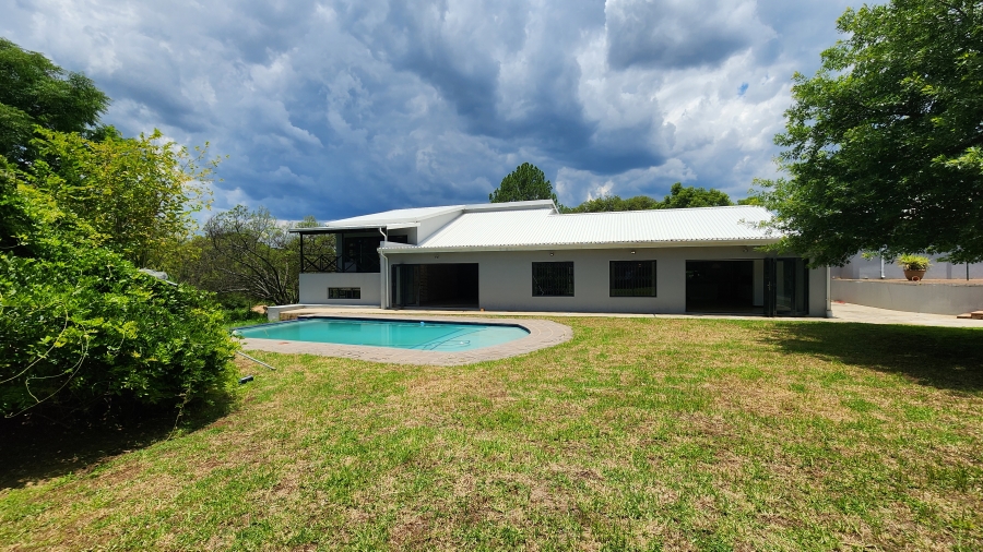 6 Bedroom Property for Sale in Farmall A H Gauteng