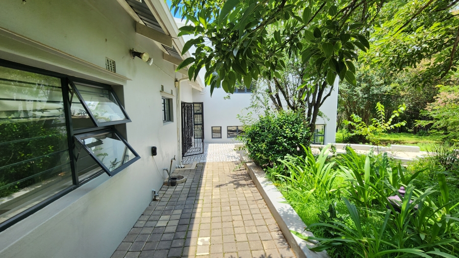 6 Bedroom Property for Sale in Farmall A H Gauteng